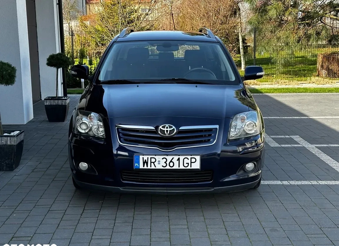 Toyota Avensis cena 18700 przebieg: 260000, rok produkcji 2006 z Radom małe 466